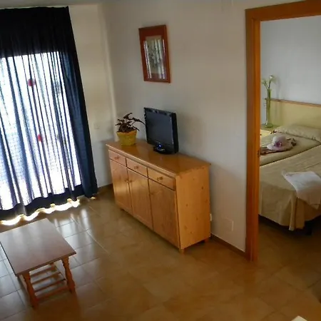 Cordoba Planet Costa Dorada * 살루